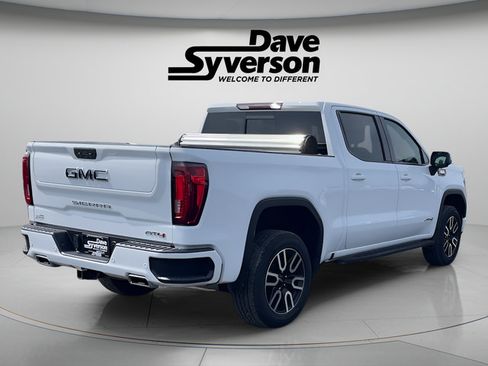 Used 2022 GMC Sierra 1500 AT4 w/ AT4 Premium Package AWD/4WD image 5