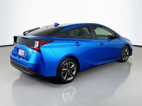 Used 2019 Toyota Prius XLE image 18