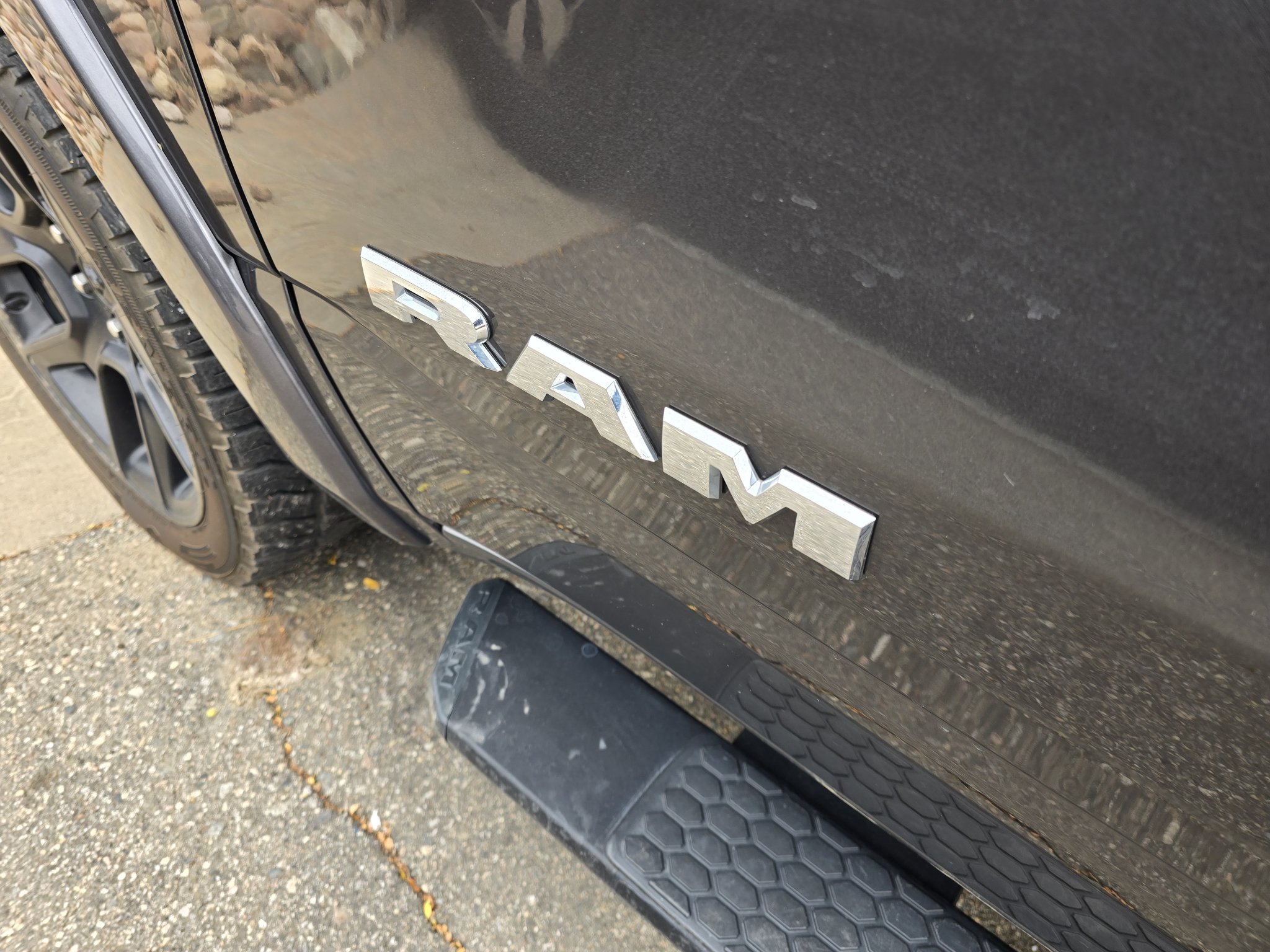 Used 2022 RAM 1500 Laramie AWD/4WD image 19