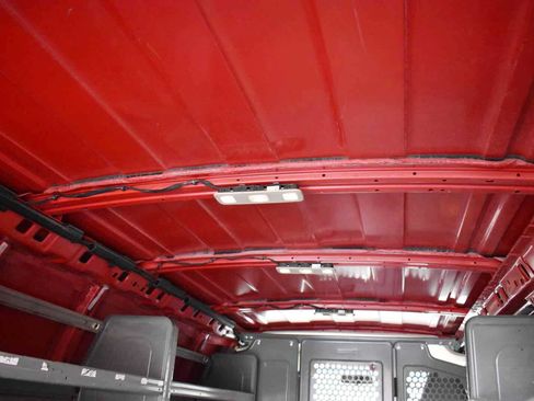 Used 2020 Chevrolet Express 2500 RWD image 18
