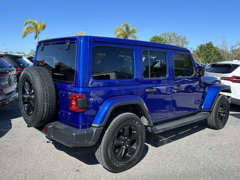 Used 2020 Jeep Wrangler Unlimited Sahara image 4