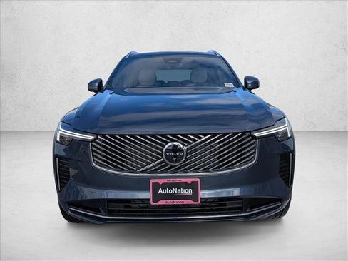 New 2026 Volvo XC90 B6 Plus w/ Protection Package Premier image 6