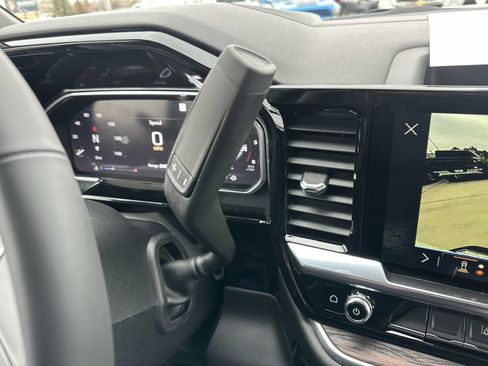 New 2026 GMC Sierra 2500 SLT w/ SLT Premium Package image 16