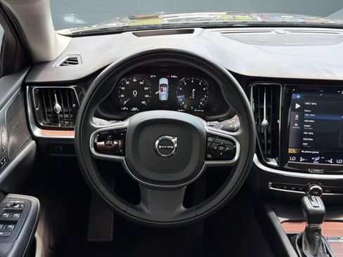 Used 2020 Volvo V60 T5 Cross Country w/ Protection Package Premier AWD/4WD image 27
