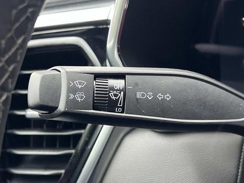 New 2026 GMC Canyon Elevation w/ Convenience Package image 27