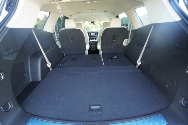 Used 2024 Buick Enclave Essence FWD image 24