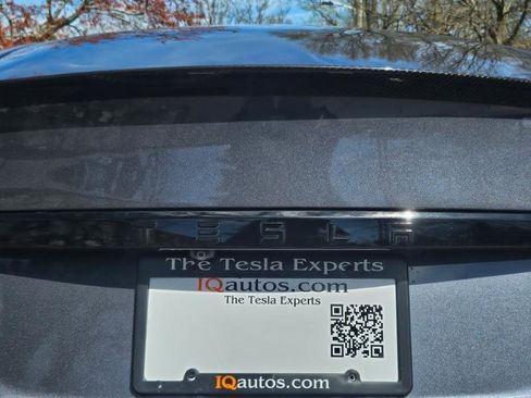 Used 2022 Tesla Model S AWD image 29