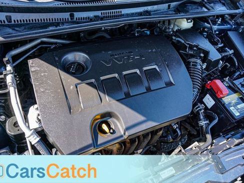 Used 2015 Toyota Corolla LE FWD image 39