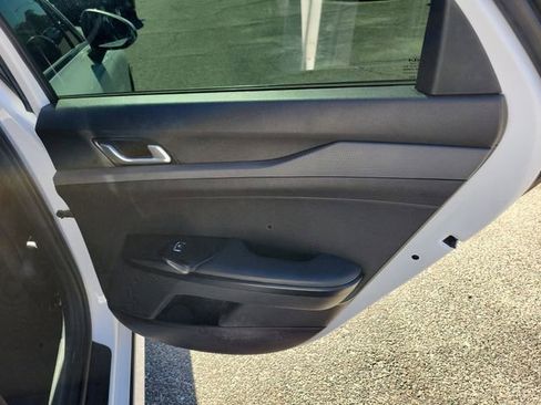 Used 2024 Kia K5 LXS image 32