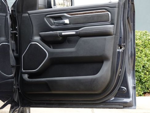 Used 2019 RAM 1500 Laramie image 38