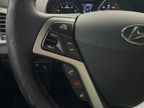 Used 2013 Hyundai Veloster w/ Style Pkg FWD image 35