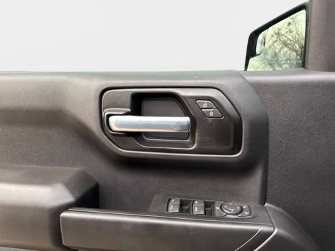 Used 2025 Chevrolet Silverado 1500 Custom Trail Boss w/ LPO, Dark Essentials Package AWD/4WD image 21