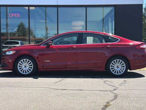 Used 2015 Ford Fusion Energi SE FWD image 8
