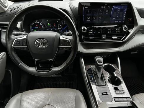 Used 2021 Toyota Highlander Platinum AWD/4WD image 14