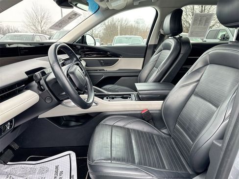 Used 2024 Lincoln Nautilus Reserve image 20