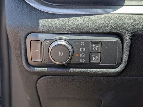 Used 2020 Ford Explorer XLT w/ Equipment Group 202A RWD image 21