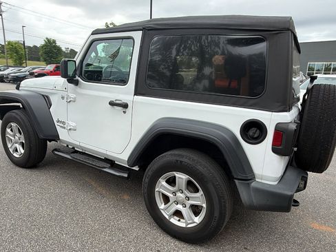 Used 2020 Jeep Wrangler Sport AWD/4WD image 10