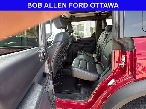 Used 2025 Ford Bronco Badlands AWD/4WD image 11