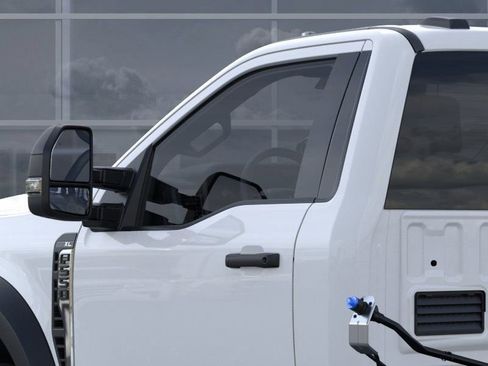 New 2025 Ford F550 4x4 Regular Cab Super Duty image 20