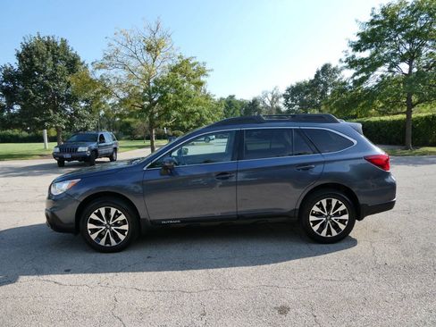 Used 2016 Subaru Outback 2.5i Limited AWD/4WD image 8