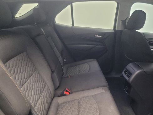 Used 2018 Chevrolet Equinox LT FWD image 19