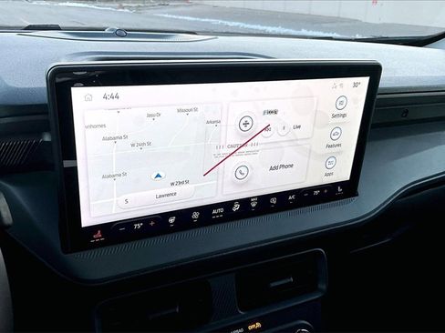 New 2025 Ford Maverick Lariat w/ Black Appearance Package image 23