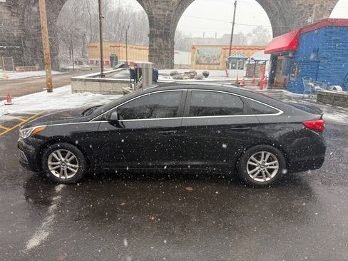 Used 2017 Hyundai Sonata SE image 5