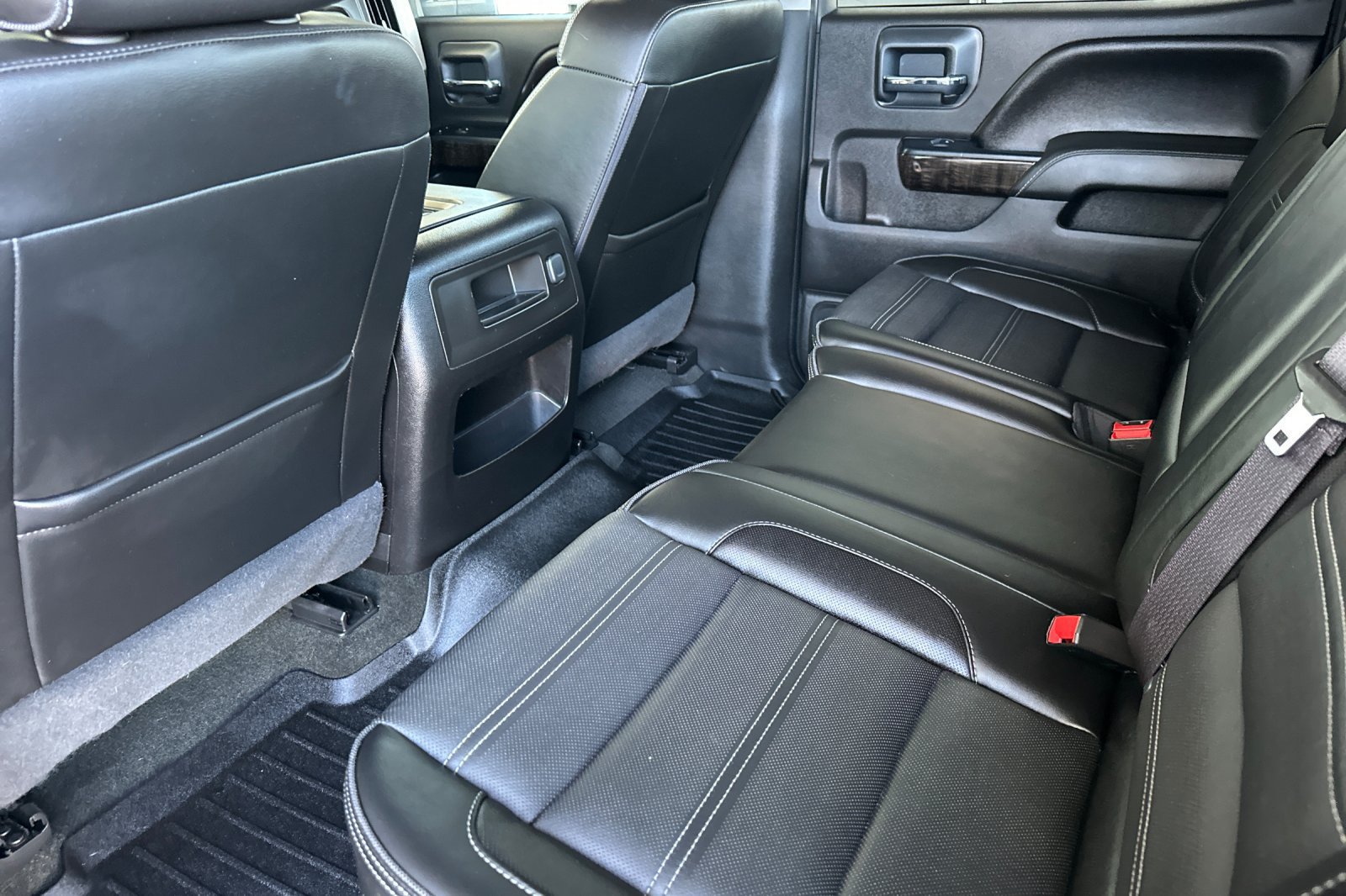 Certified 2016 GMC Sierra 3500 Denali w/ Duramax Plus Package RWD image 14