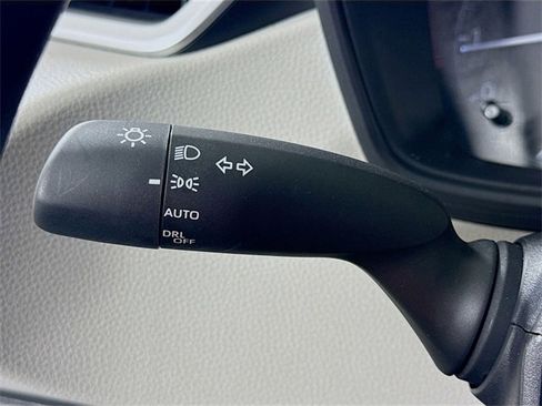 Certified 2025 Toyota Corolla LE image 15