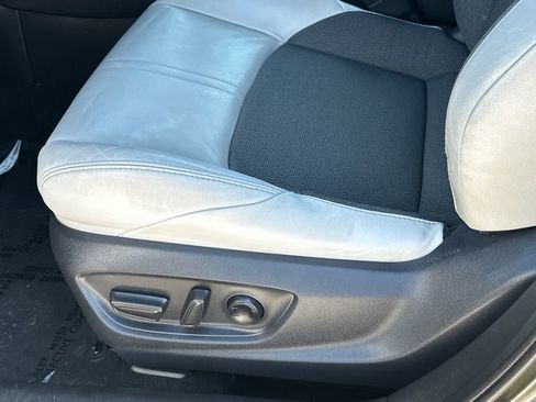 Used 2021 Toyota Corolla XSE FWD image 18