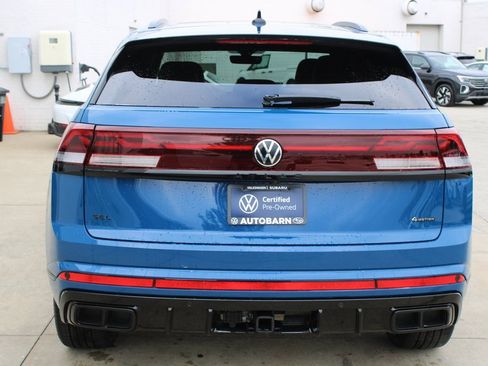 Certified 2025 Volkswagen Atlas Cross Sport SEL R-Line image 5