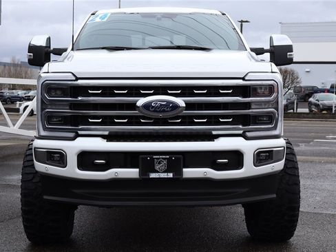 Used 2024 Ford F350 Platinum w/ FX4 Off-Road Package AWD/4WD image 8