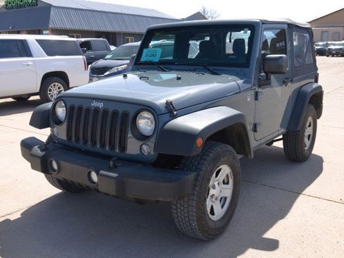 Used 2015 Jeep Wrangler Sport AWD/4WD image 2