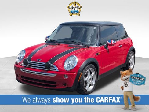 Used 2005 MINI Cooper Hardtop image 1