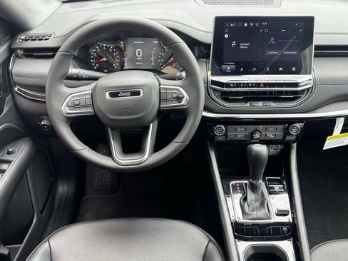 New 2026 Jeep Compass Latitude AWD/4WD image 11