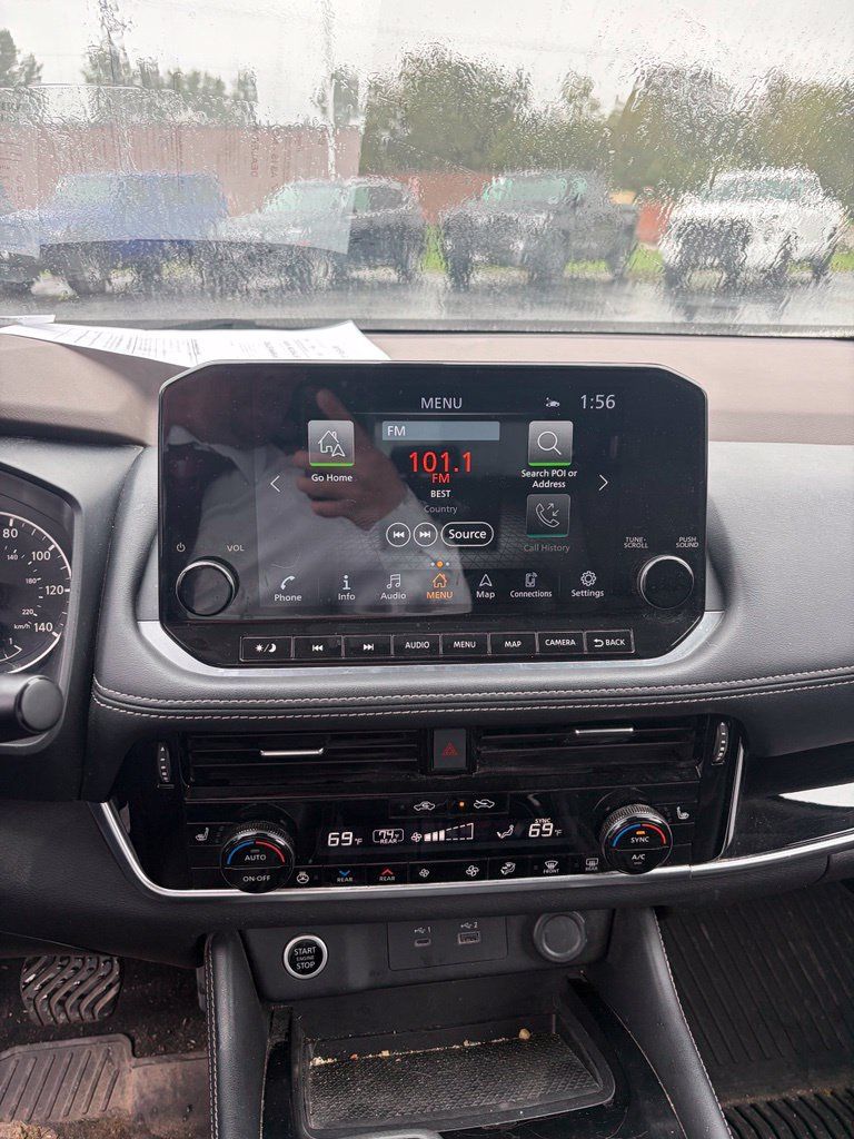 Used 2023 Nissan Rogue SL w/ SL Premium Package AWD/4WD image 10