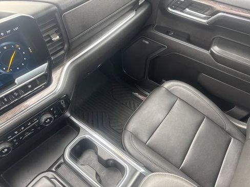 Used 2023 Chevrolet Silverado 1500 LTZ AWD/4WD image 13