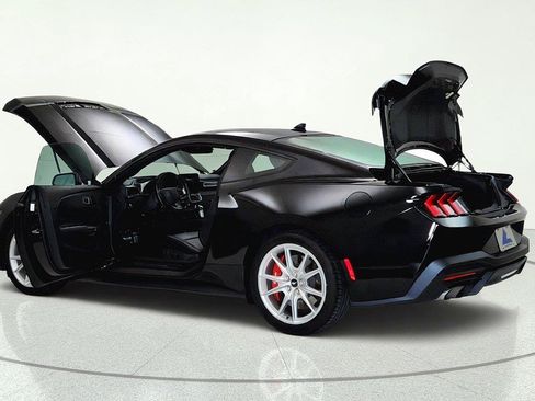 Used 2024 Ford Mustang GT Premium RWD image 29