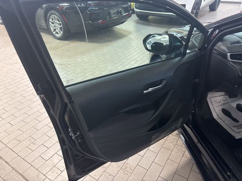 Used 2026 Toyota Corolla SE image 25