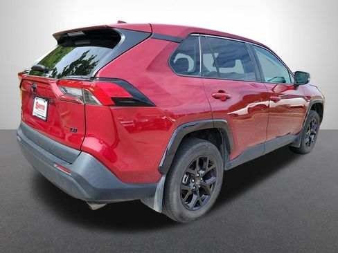 Used 2024 Toyota RAV4 LE FWD image 5