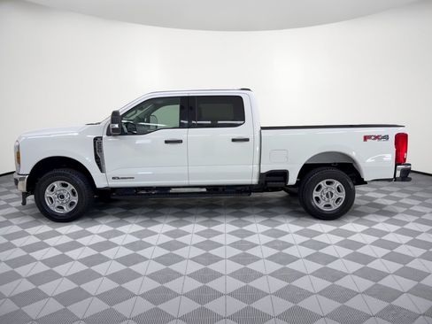 Used 2025 Ford F250 XLT w/ FX4 Off-Road Package AWD/4WD image 2