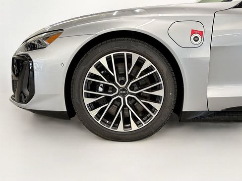 New 2026 Audi S e-tron GT Premium Plus AWD/4WD image 30