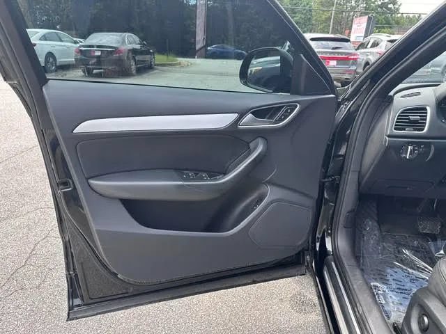 Used 2018 Audi Q3 2.0T Premium AWD/4WD image 11