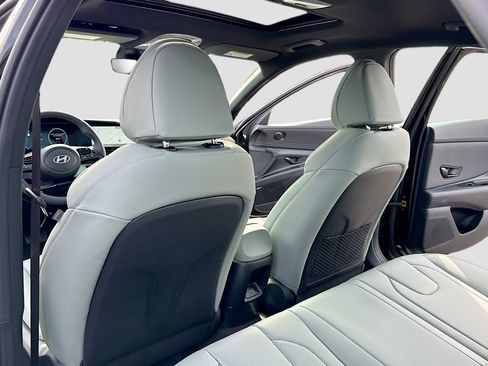 New 2026 Hyundai Elantra Limited FWD image 6