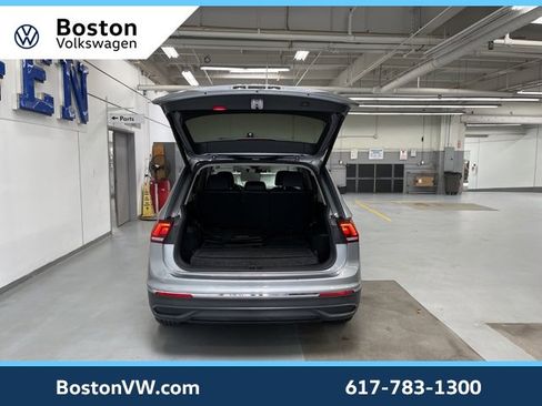 Certified 2023 Volkswagen Tiguan SE image 11