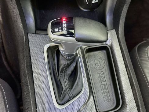 Used 2016 Dodge Charger R/T w/ Plus Group RWD image 18