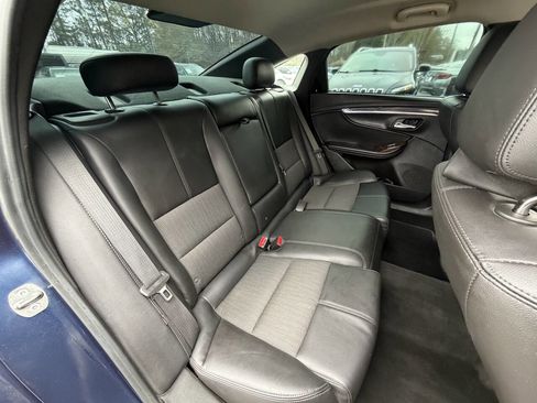 Used 2015 Chevrolet Impala LT image 23