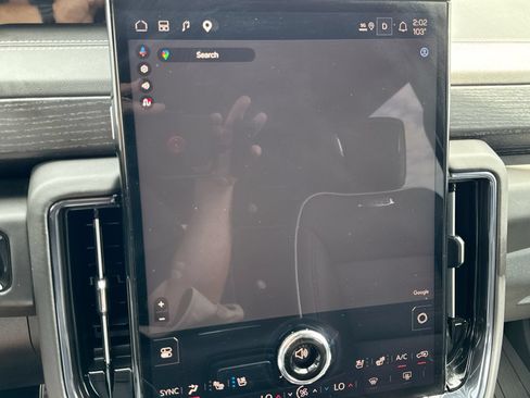 Used 2025 GMC Yukon AT4 Ultimate AWD/4WD image 18