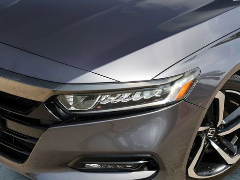 Used 2020 Honda Accord Sport image 3