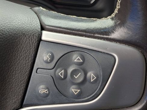 Used 2019 GMC Yukon SLT image 11